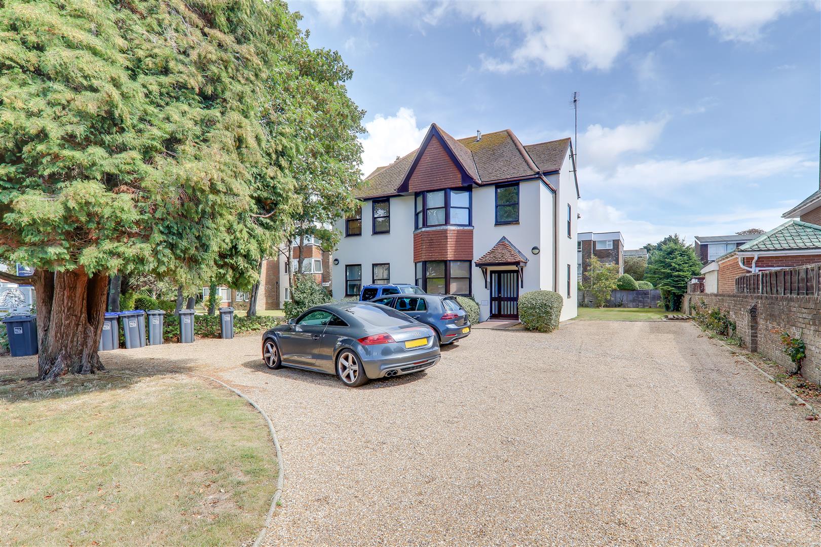 Flat - Conversion | West Avenue, Worthing | For Sale